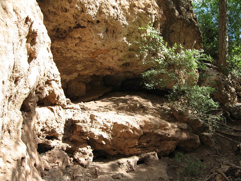 Tonto Natural Bridge 056.jpg